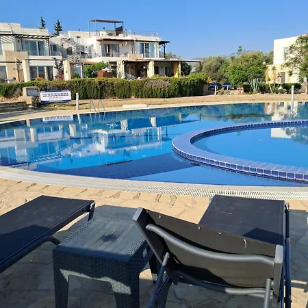 Apartment In Turtle Bay Village , Esentope Northern Cyprus *