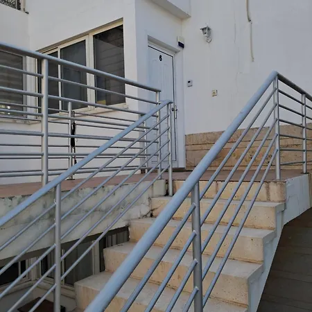 In Turtle Bay Village , Esentope Northern Cyprus Apartment Philousa Kelokhedaron